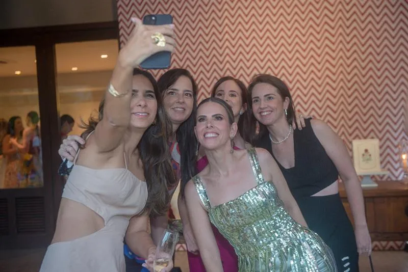 Aniversário de Aline Mota e Deborah Bandeira