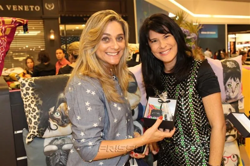 Célia Magalhães e Patrícia Calderón