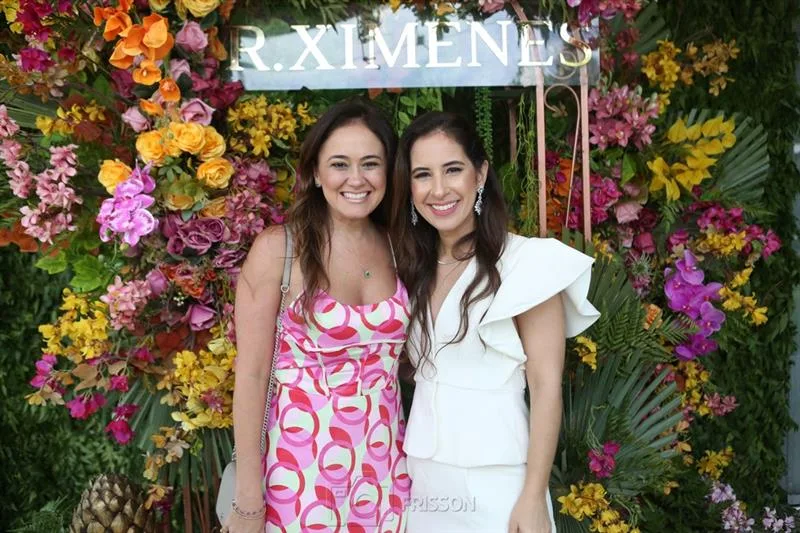 Bia Bezerra e Caroline Ximenes