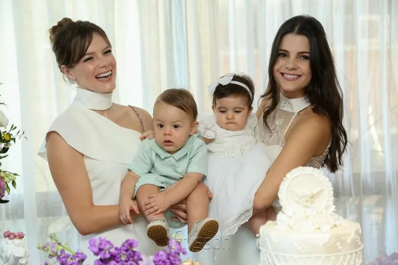 Bento e Paulinha Rocha, Luiza e Priscila Ximenes