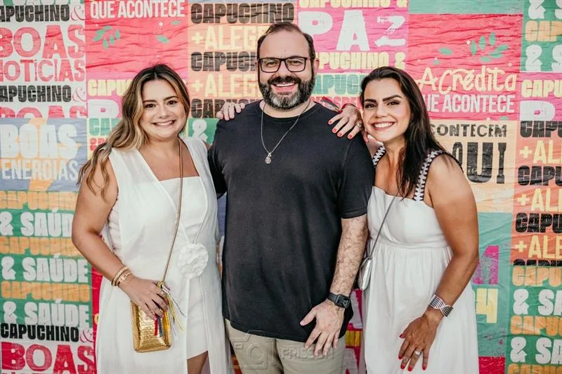 Karla Rodrigues, Victor Costa e Renata Benevides