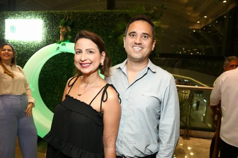 Elen Caires e Roberto Esmeraldo