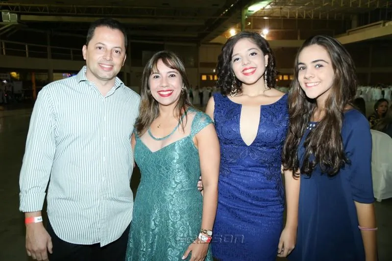 Eduardo, Carol e Eduarda Araújo e Ligia Braga