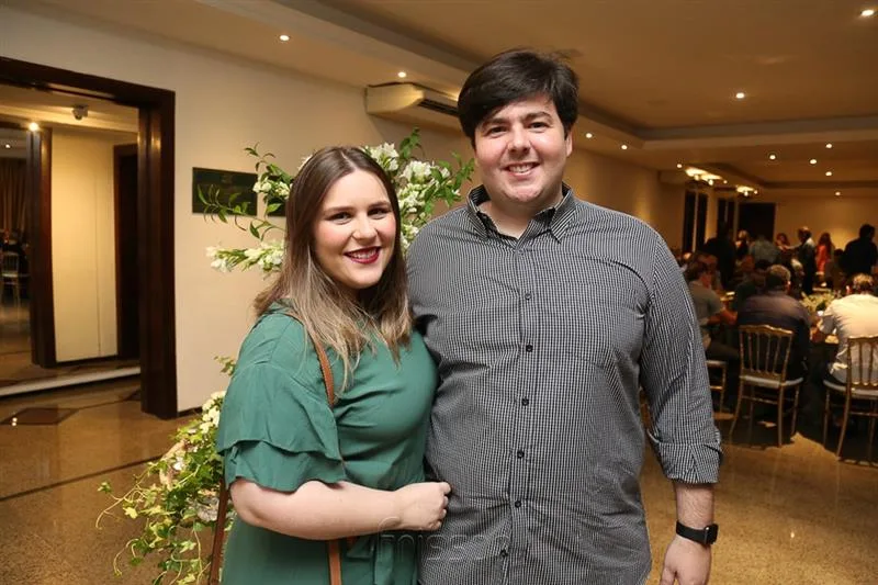 Carolina Feitosa e Roberto Mota