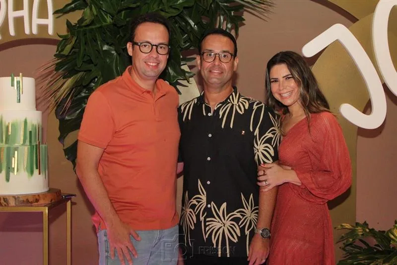 Daniel e Raphael Joca, Ana Santos