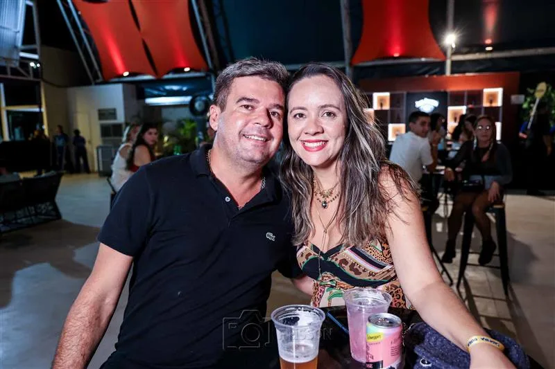Alex Diniz e Joyce Apolinario