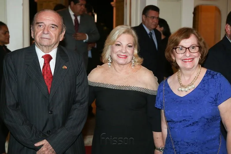 Ednilo e Fani Soárez, Regina Fiúza
