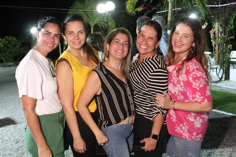 Carol do Ceará, Rafaela Carlos, Kathiana Bezerra, Mônica Franco e Karina Bezerra