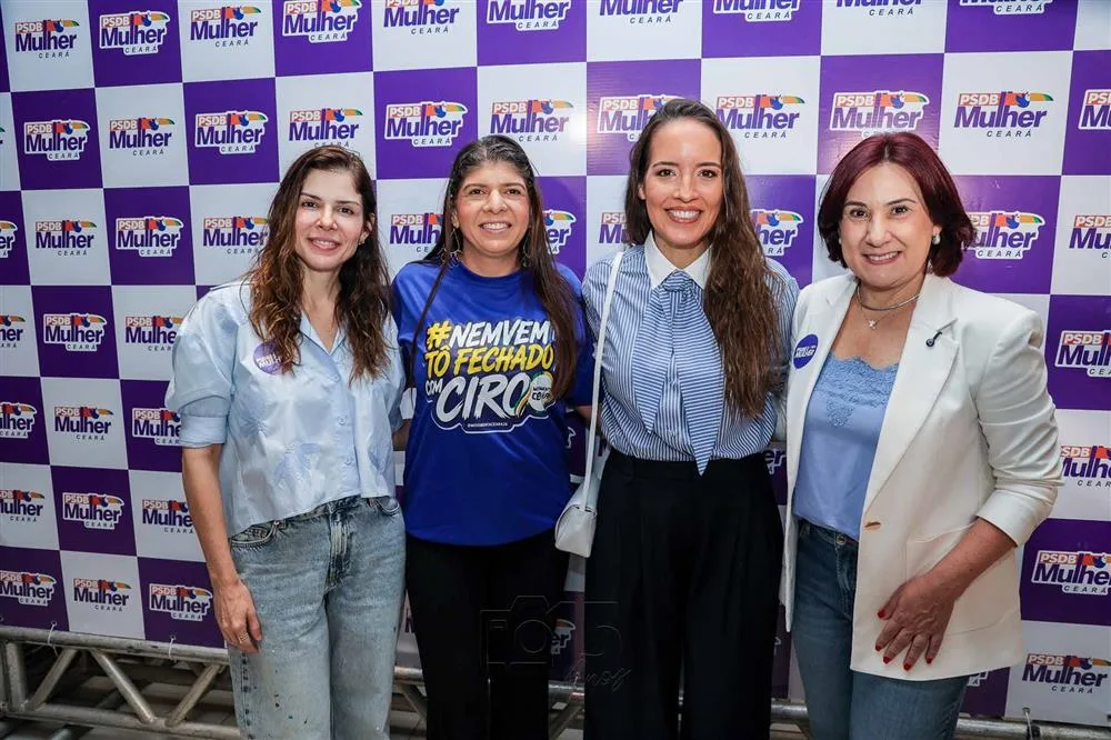Carol Bezerra, Marta Regina, Gisele Bezerra e Emilia Pessoa