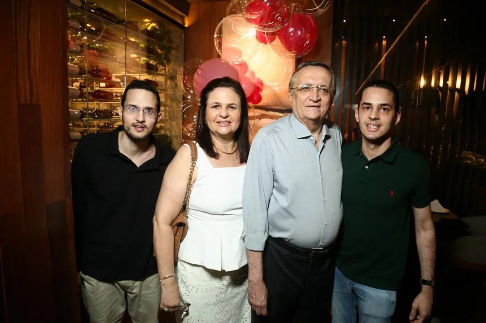 André, Viviane, Paulo e Guilherme Quezado