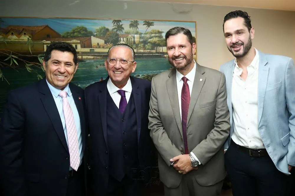 De Assis Diniz, Galvão Bueno, Romeu Aldigueri e Guilherme Bismarck