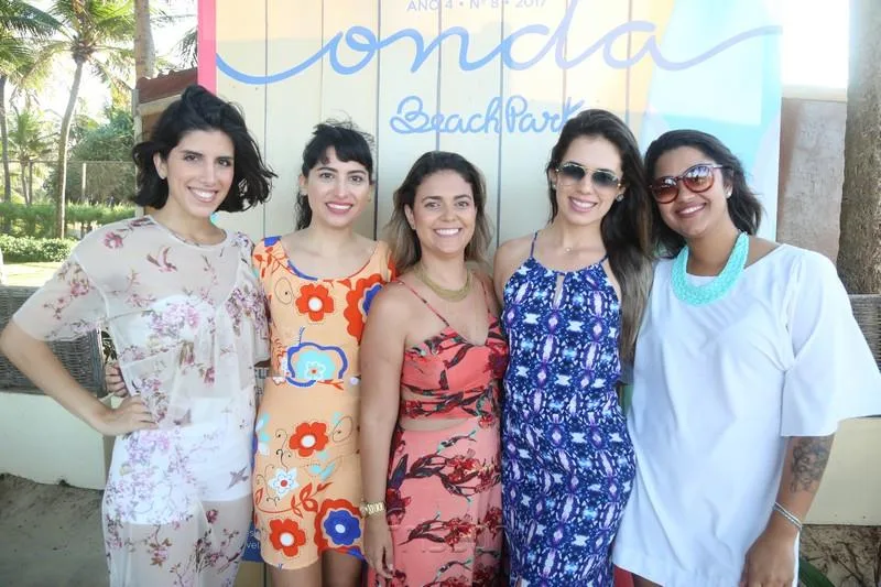 Carol Resende, Luciene Lacerda, Lívia Mentges, Mariana Renno e Marina Leitão