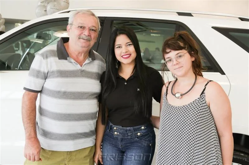 Amilton Freire, Thiara Holanda e Isabela Freire
