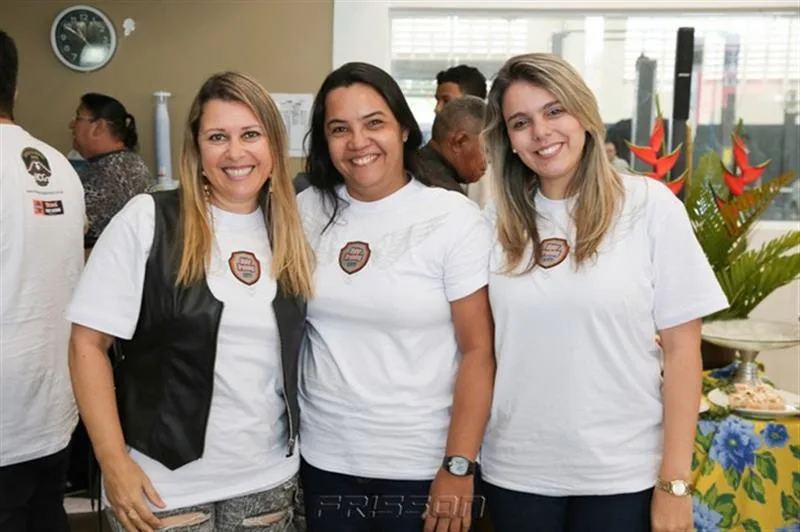 Carla Moreira, Paula Araújo e Agatha Arruda
