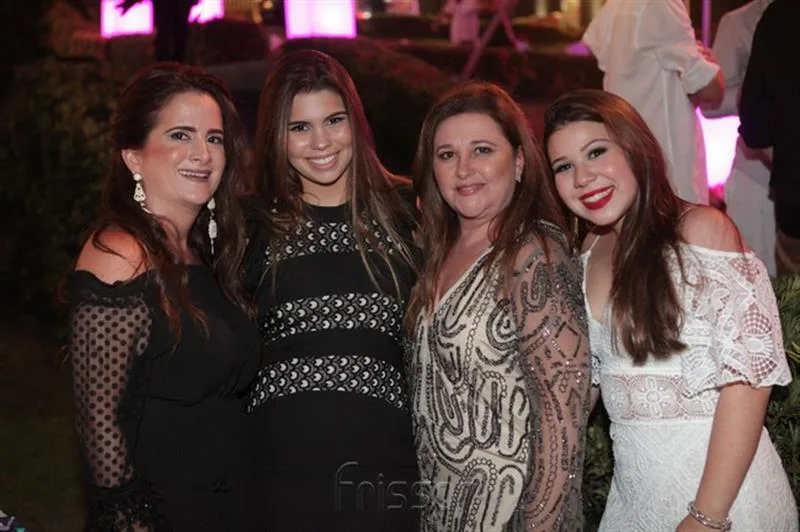 Adriana Bezerra, Julia Pinto, Naize Moreira e Maria Clara Negrão