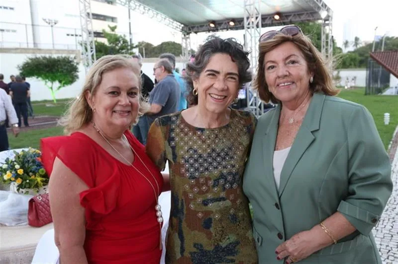 Ademilda Silva, Valdilene Santos e Maria Helena Hernanis