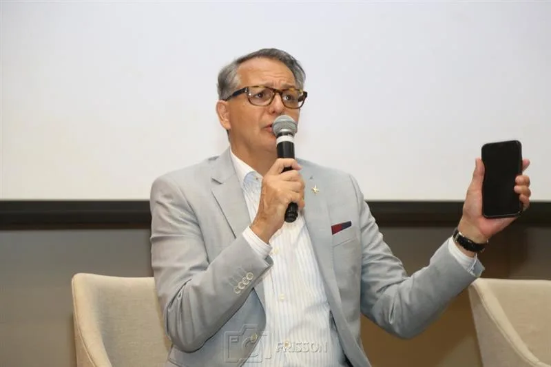Edison Henriques