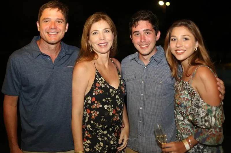 Arthur, Claudia Melo, Bernardo e Thays Melo