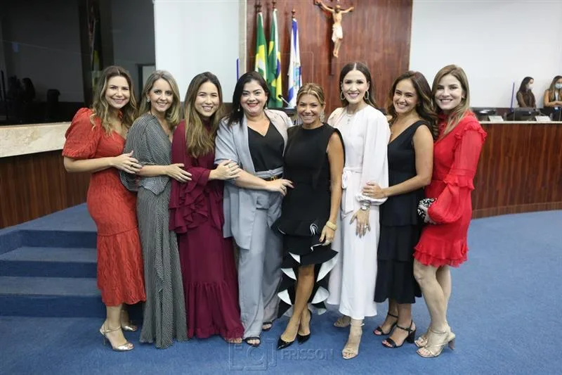 Ana Santos, Aline Amorim, Carol Yamazaki, Viviane Almada, Vanessa Queirós, Giuliana Botelho, Bia Bezerra e Maria Clara Dall'Ólio