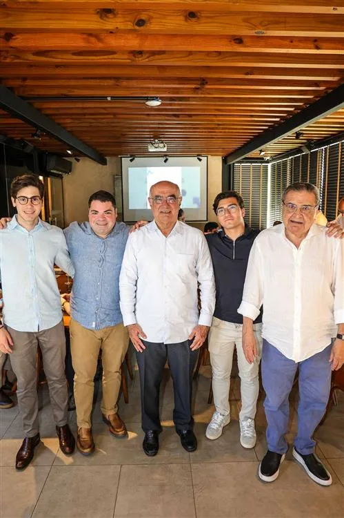 Gabriel, Eugênio Vasques, Salvio Pinto, Matheus e Antônio Vasques