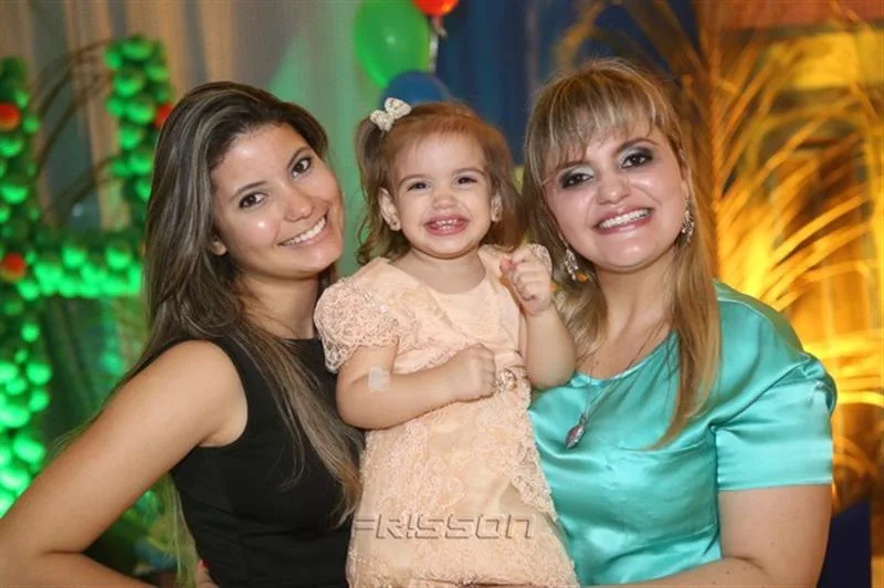 Aline, Maria Cecília e Marilda Venuto
