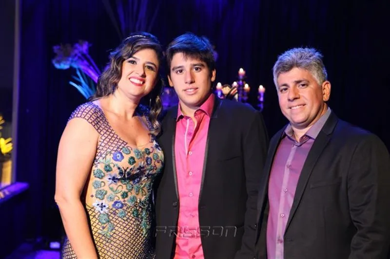 Renata, Matheus e Wellington Holanda