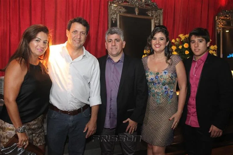 Fabiana, Ricardo Barreira, Wellington, Renata e Matheus Holanda