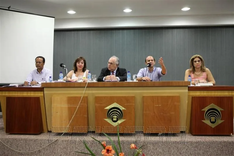 Letras & Poder (1)