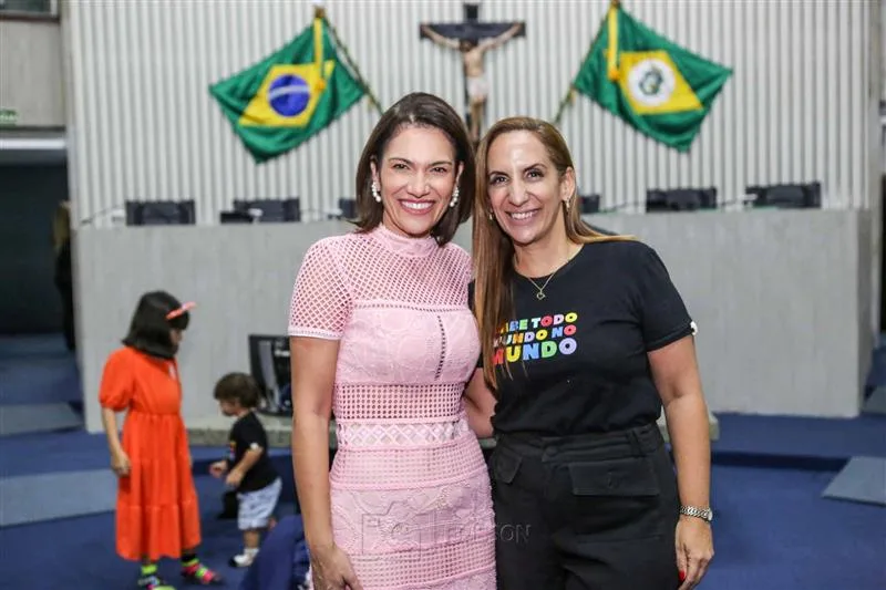 Raquel Cabral e Kamila Cardoso