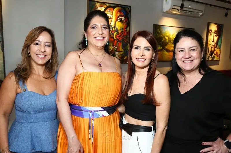 Aniversário de Elisa Oliveira