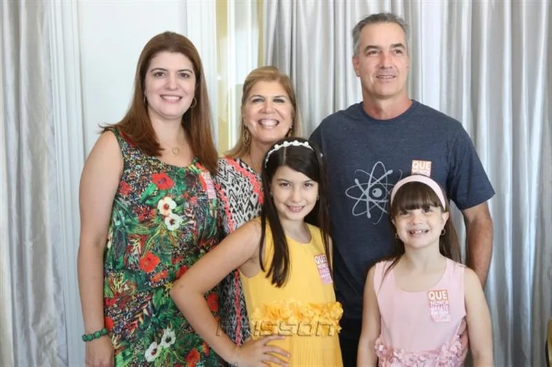Claudia Machado, Sofia Egipto, Giovanna, Isadora e Nelson Machado