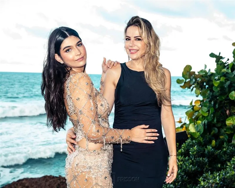 Carolina Albuquerque e Onélia Santana