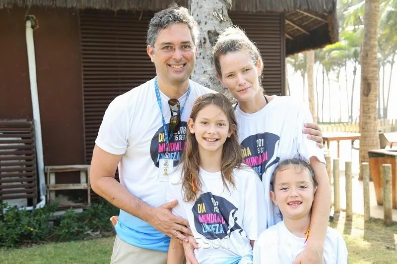 Clara, Lisa, Murilo e Violeta Pascoal