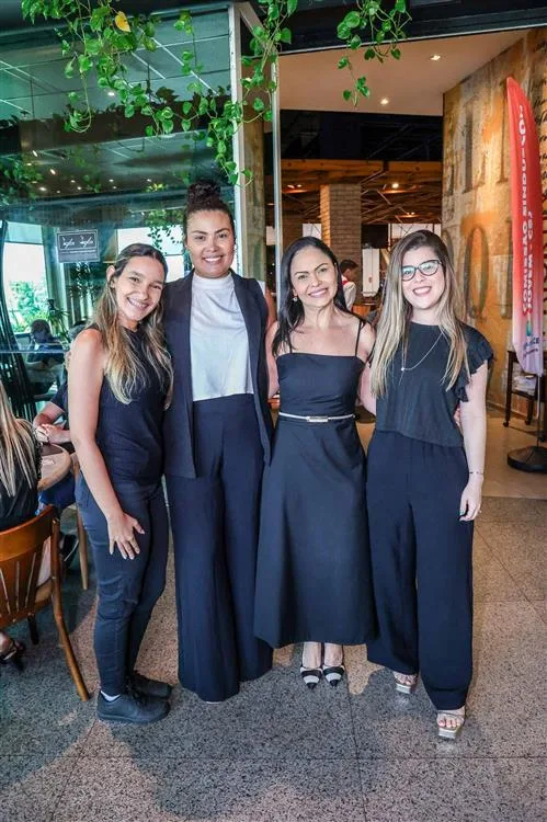 Gabriella Silva, Laura Beatriz, Silvia Castro e Cassia Liliane