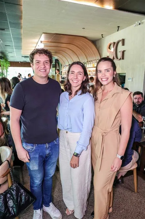 Guilherme Colares, Angela Saggin e Catarina Accioly