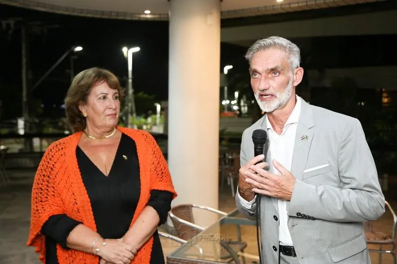 Annette Reeves e Niels Veenis