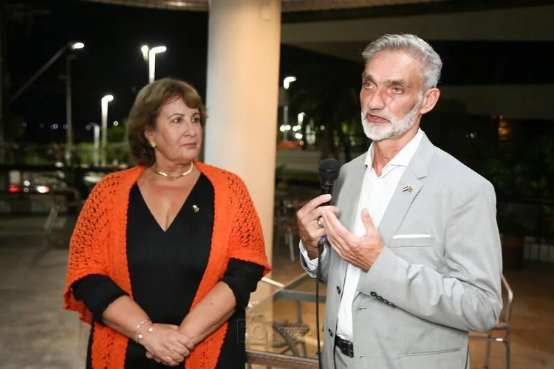 Annette Reeves e Niels Veenis