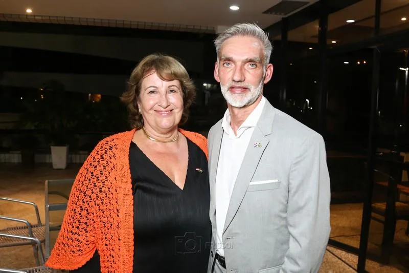 Annette Reeves e Niels Veenis