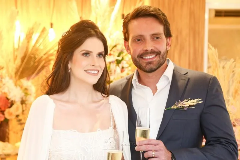 Larissa Cavalcante de Lacerda e Almiro Marinho Neto