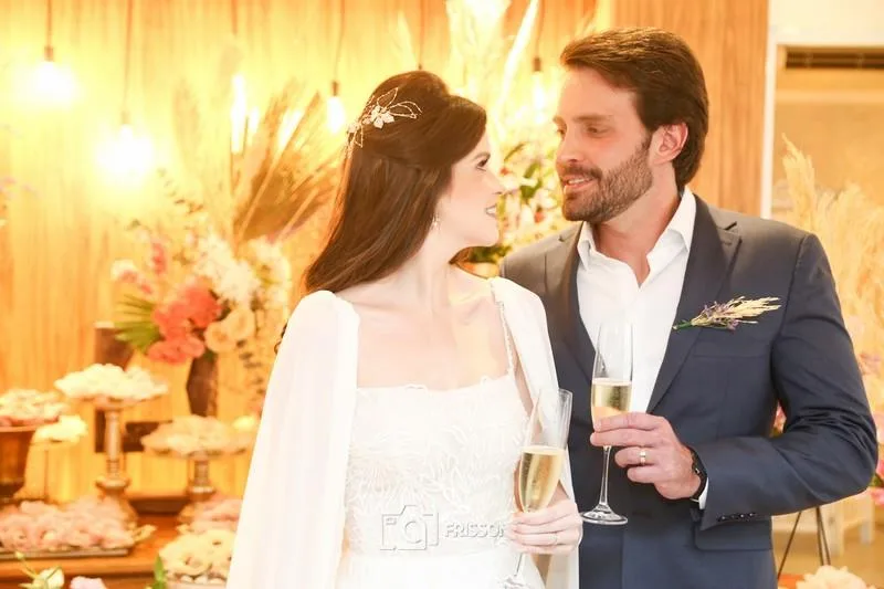 Larissa Cavalcante de Lacerda e Almiro Marinho Neto