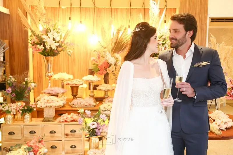 Larissa Cavalcante de Lacerda e Almiro Marinho Neto