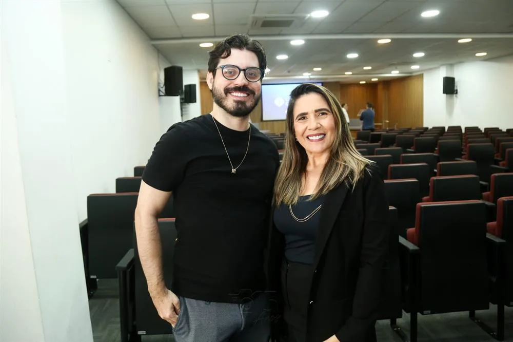 Alisson Barros e Cristina Lima