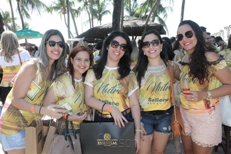 Amanda Frota, Rafaella Fragoso, Semiramis Santos, Lara Machado e Bárbara Lins