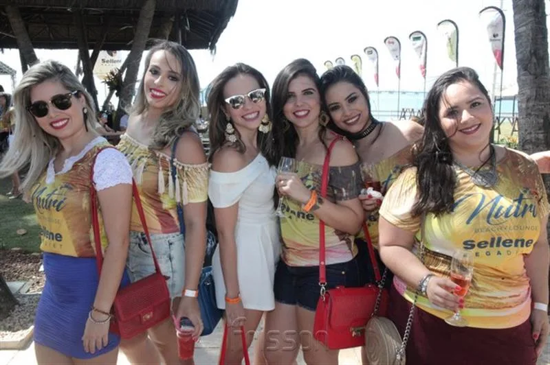 Ana Paula Gonçalves, Flávia Castro, Karise Cardoso, Amanda Bulcar, Ticiane Pinheiro e Monique Bispo