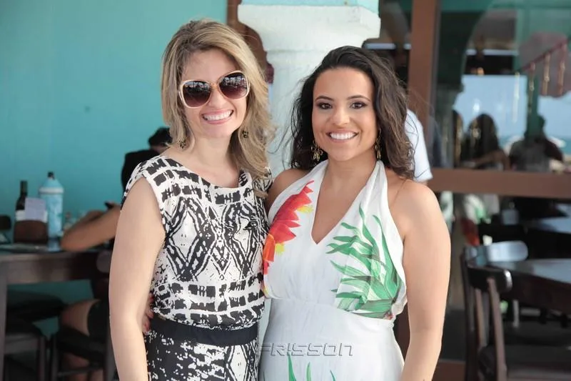 Sandrinha Sampaio e Camila Nascimento