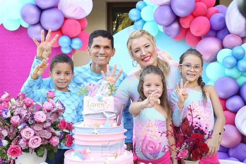 4 anos Loren Varela