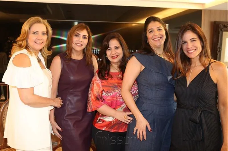 Andrea Delfino, Cristiane de Faria, Martinha Assunção, Elisa Oliveira e Ana Virgínia Martins