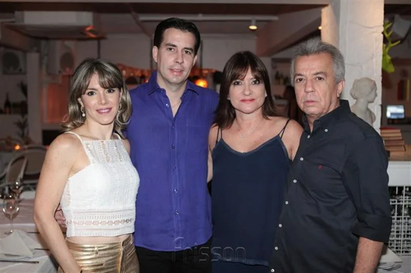Monique, Clovis Neto, Pretinha e Clovis Rolim