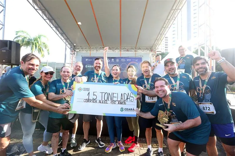 Alimentos arrecadados entre os participantes da Corrida Alece 190 Anos são doados ao programa Ceará Sem Fome - Foto: José Leomar