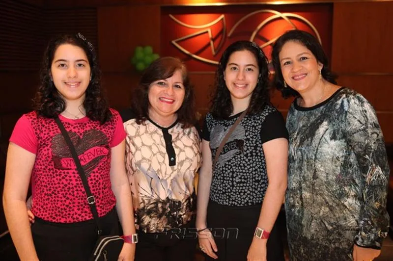 Anna Larissa, Anna Cristina, Anna Letícia Alves e Rosilândia Lima